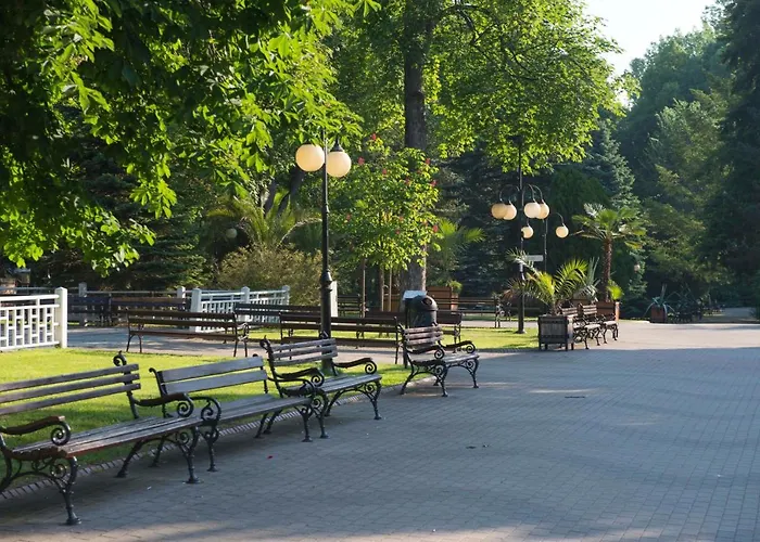 Przy Deptaku I Parku Zdrojowym - Zdroj